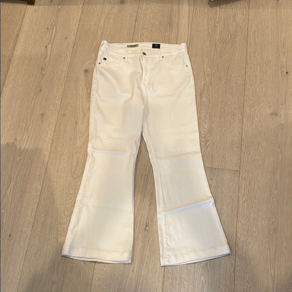 AG Petite 32 Women's White Flared soft denim
